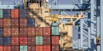 集装箱制造商告知客户“已售罄”，直到十月中旬 – The Loadstar