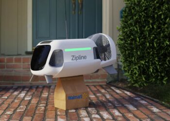 沃尔玛的无人机配送服务是如何在短时间内迅速发展的？