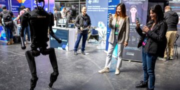 苹果探索机器人技术 寻找超越iPhone的生命