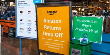 亚马逊为卖家的产品退货增加“评估和转售”选项 | PYMNTS.com