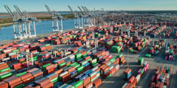 评估港口罢工的潜在影响