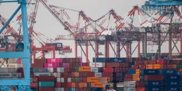 东海岸和墨 Gulf 海岸港口罢工：发货人指南