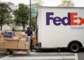 随着FedEx和UPS的附加费增加，竞争对手迎来了新的机遇