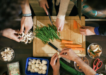 “加州食品配送费用与食品杂货的对比：成本飙升的真相”