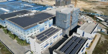 绿色技术引爆供应链革命：739 亿美元市场背后的智能可追溯性与 ESG 合规突围战