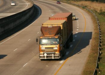 2026开年货运风暴：运价暴涨25%、运力塌缩、路线指南深度破1.5——北美卡车运输业的结构性拐点已至