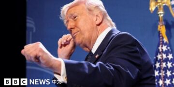 霍尔木兹海峡危机下的全球供应链‘断点链’：油价单日暴跌9%难掩结构性风险