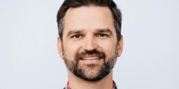 Supply Chain Decarbonization: 3 Key Actions from Schneider Electric