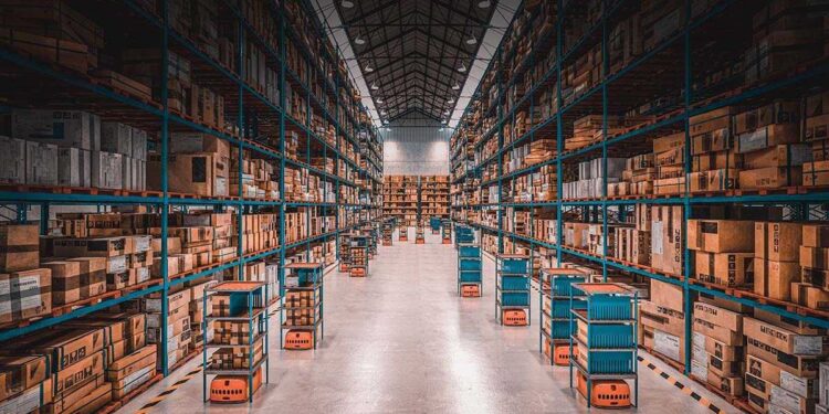 7 Warehouse Automation Trends in 2026: AI, Robotics and Software Convergence