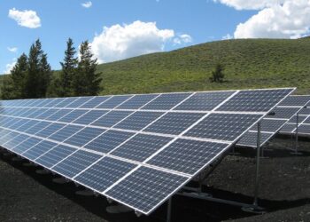 英飞凌×联华电子签署碳减排MOU：2030年Scope 1+2减排72.5%，推动半导体供应链脱碳（2026年3月）