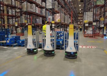 DHL与Locus Robotics达成10亿次仓库拣选里程碑,全球部署超40个智能仓