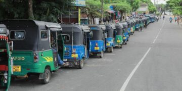 中东冲突冲击亚太供应链：霍尔木兹海峡通行近停滞，半导体气体短缺致产线告急