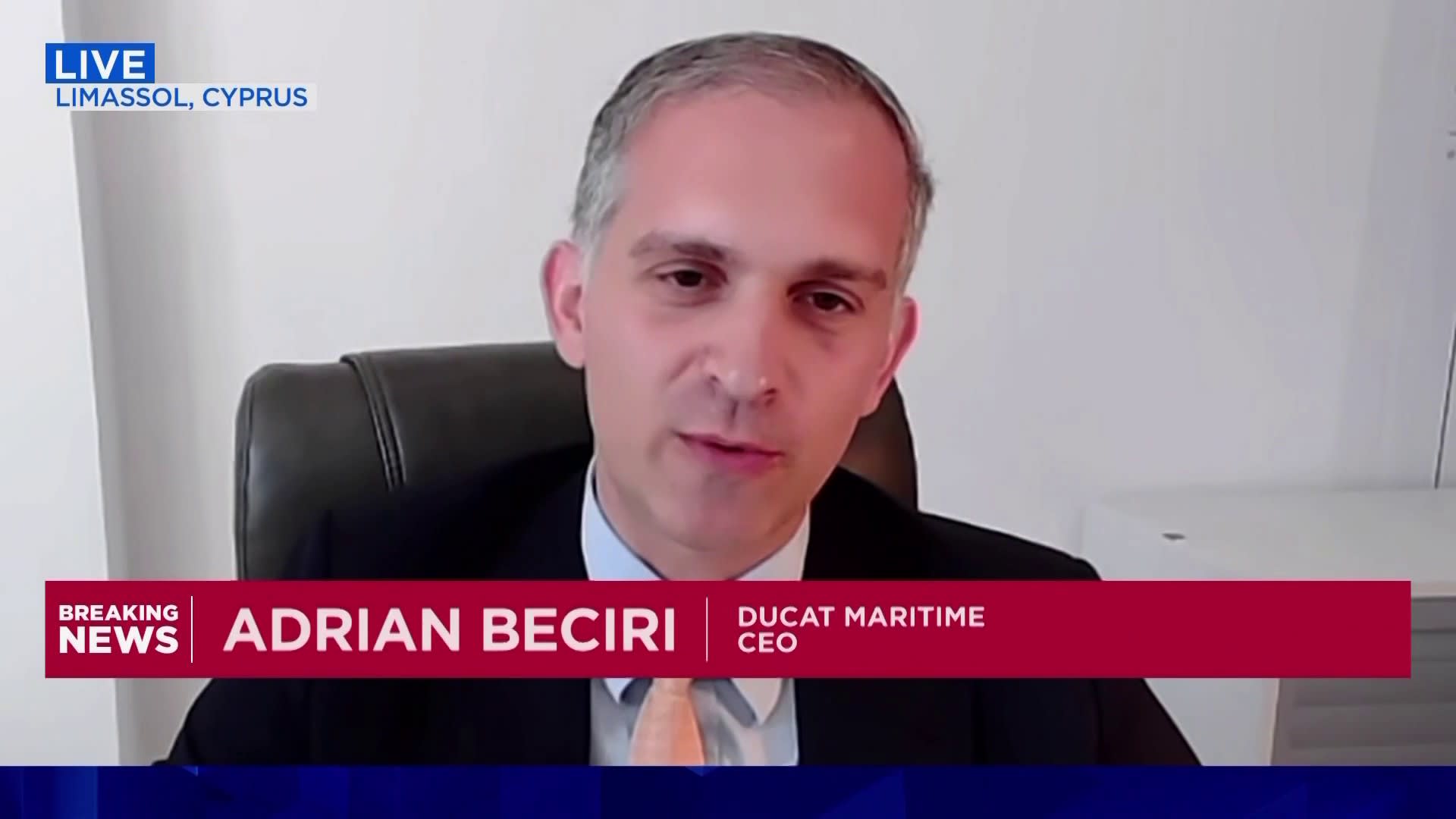 霍尔木兹海峡地区油轮示意