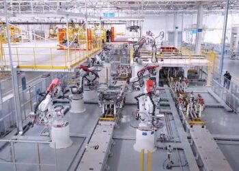 The Midwest Premium Crisis: How $1/lb Aluminum and Unrelenting Tariffs Are Reshaping U.S. Metal Packaging Supply Chains in 2026