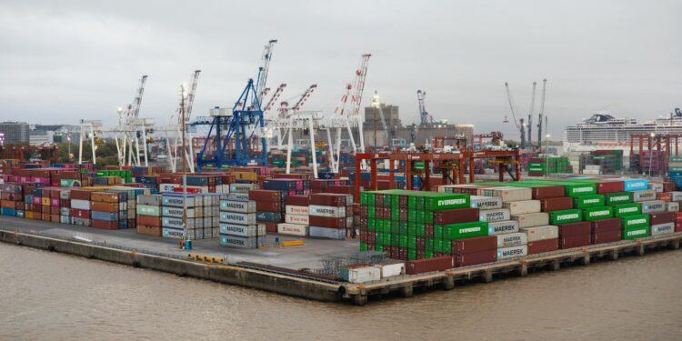 China Threatens Mexico with 50% Tariffs Over Trade Barriers