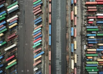 Kinaxis用NVIDIA AI将供应链规划耗时从3小时缩至17分钟，半导体模型含5000万变量