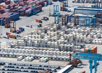 AAT获IATA环境认证：绿色供应链实践减排33%，加速全球空运枢纽ESG转型