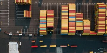 Air Freight Sustainability: AAT’s 33% Emission Cut & IEnvA Certification