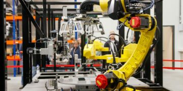 The Automation Paradox: Why 80% of Warehouses Remain Manual Amid $59.5B Growth Trajectory