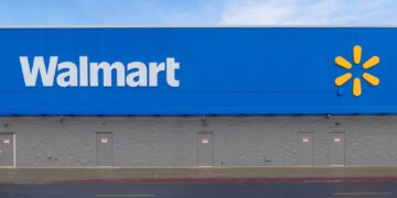沃尔玛1亿美元和解案：即时配送平台支付争议与供应链深层影响