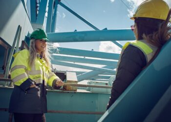 Maersk March 2026 Europe Update: EU-Mercosur 90% Tariff Phase-Out, UK HMRC April 1 Overhaul, Czech Intermodal Rules, and Gulf Airspace Disruption