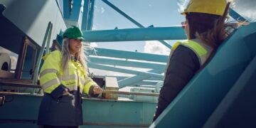 Maersk March 2026 Europe Update: EU-Mercosur 90% Tariff Phase-Out, UK HMRC April 1 Overhaul, Czech Intermodal Rules, and Gulf Airspace Disruption