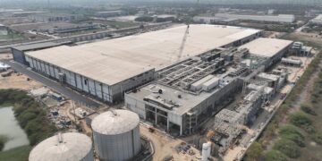 Micron投入$2.7B建封测厂：2026年印度半导体跃迁的临界点与真实挑战