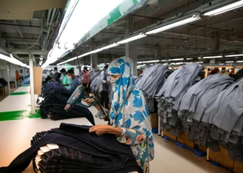 76% of Fashion Executives Say Tariffs Will Reshape 2026: McKinsey Reveals Four Strategic Sourcing Shifts in Apparel