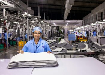 墨西哥 2026 年近岸外包战略：81% 出口直指美国，USMCA 谈判如何重塑北美供应链