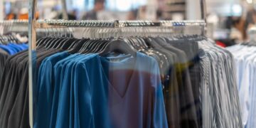 Navigating Supply Chain Volatility: The Impact of Tariffs and Inflation on Operations