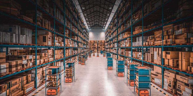 7 Warehouse Automation Trends in 2026: How Software, AI and Robotics Are Reshaping Logistics