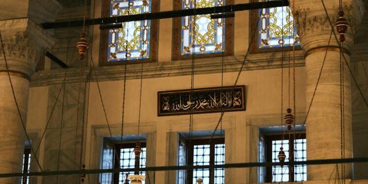 超75%美国货代受中东冲突冲击:运力紧张、运费上涨、时效延长