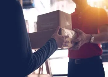 履约成本飙升20%+，零售供应链正经历价值重构临界点