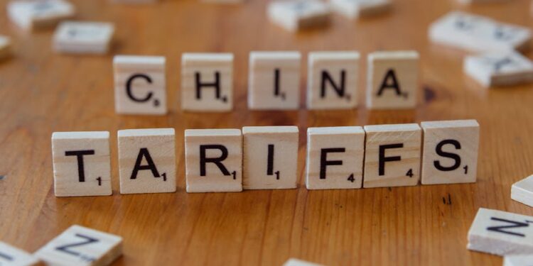 关税风暴再起：亚洲成衣供应链的脆弱平衡与重构临界点