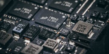 The Semiconductor Supercycle Reshapes Global Trade: Korea’s Export Surge as a Structural Inflection Point