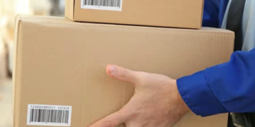 即时配送困在‘15分钟’里：顺丰同城上市背后的盈利悖论与近场电商履约真相