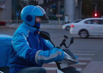 300万蓝骑士+抖音入局：即时零售运力战争进入‘毫秒级’决胜时代