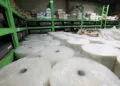 伊朗冲突冲击全球半导体供应链，关键化工原料中断致成本飙升37%