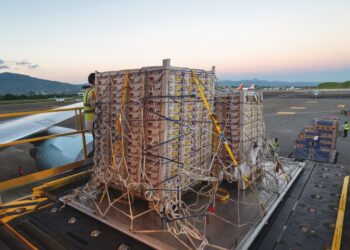 南美成全球空运新枢纽：60亿美元基建+冷链出口占全球31%