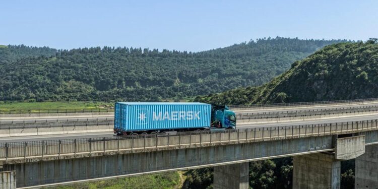 Latin America Logistics Dual-Track Strategy: 2 Models, 138M Aging by 2035