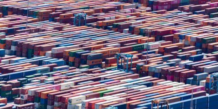 Ocean Freight Shifts in 2026: 7 Key Drivers