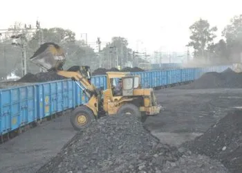 印度铁路FY26货运量达16.7亿吨创纪录，2030年目标30亿吨