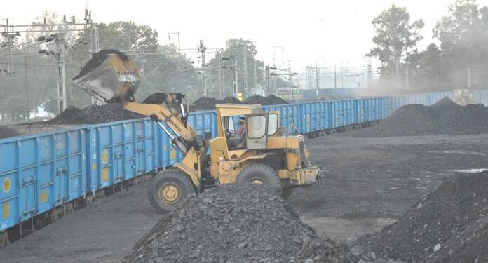 印度铁路FY26货运量达16.7亿吨创纪录,2030年目标30亿吨