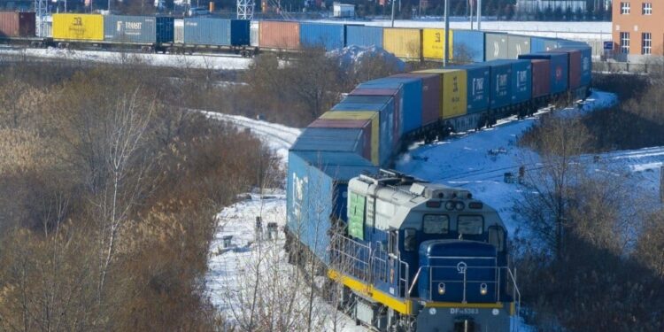 China-Europe Railway Surpasses 17,000 Annual Trips Amid Middle East Crisis