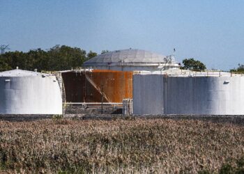 Western Gateway Pipeline Advances Amid 20% CA Refining Loss