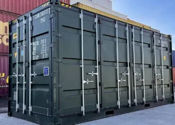 英国制造业与零售业受航运中断冲击：85%货运依赖海运，红海绕行致交付延迟数周