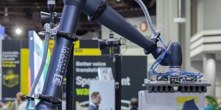 AI赋能混合托盘自动化，Peak Technologies与Jacobi Robotics携手创新