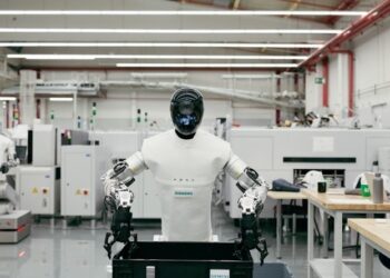 人形机器人首次实现工厂级物流作业，吞吐量达60箱/小时