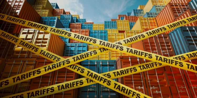 美国服饰企业关税承压，四类供应链策略调整凸显