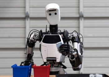 人形机器人量产瓶颈凸显：供应链成熟度成关键制约